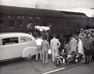 1948年，美国矿工联合会的病人们乘坐普尔曼火车来到这里接受凯撒物理治疗。